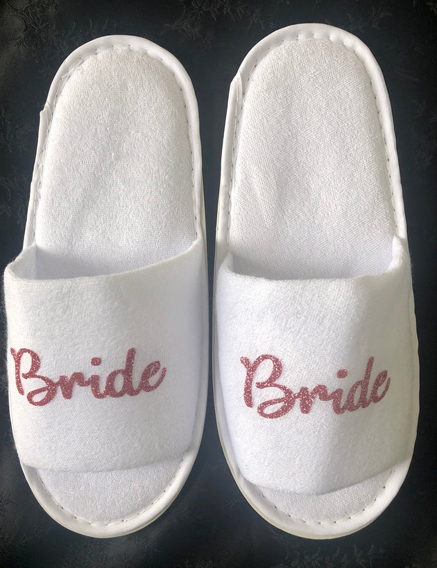 Bridal Party Kimonos, Slippers &amp; Gifts - Browse our stunning range